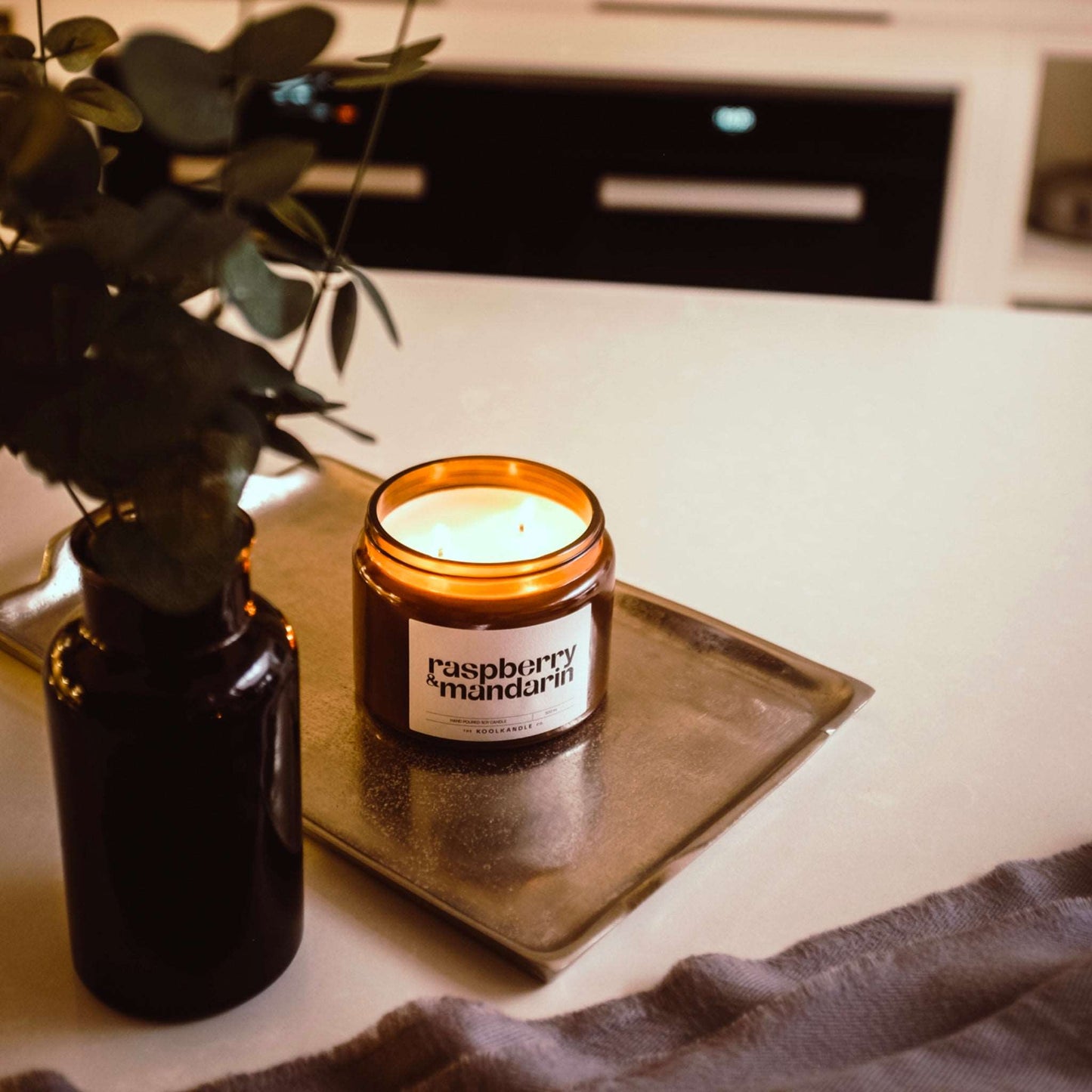 Raspberry & Mandarin Candle – Fruity and Citrusy Soy Wax Candle for a Refreshing Home Aroma