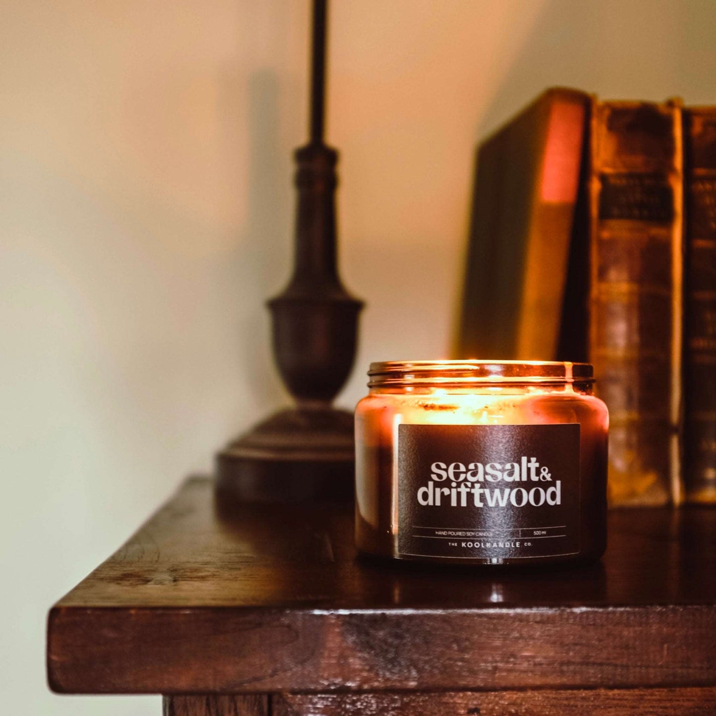 Seasalt & Driftwood Candle – Coastal Fresh Soy Wax Candle for a Calming Ocean-Inspired Aroma